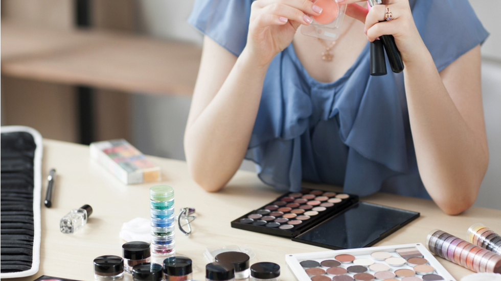 Produsele cosmetice și de îngrijire care pot duce la infertilitate și la cancer de sân