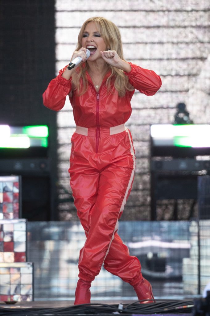 Kylie Minogue a vorbit despre lupta ei cu cancerul: „Am fost diagnosticată greșit’